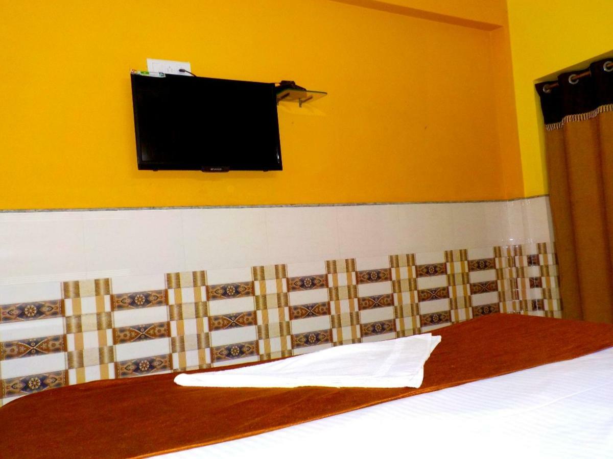 Goroomgo Laxmi Hotel 3*